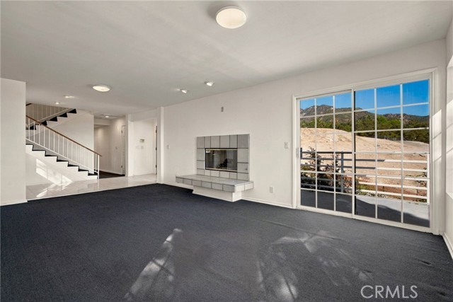 2715 Frances Ave - Photo 4 of 7