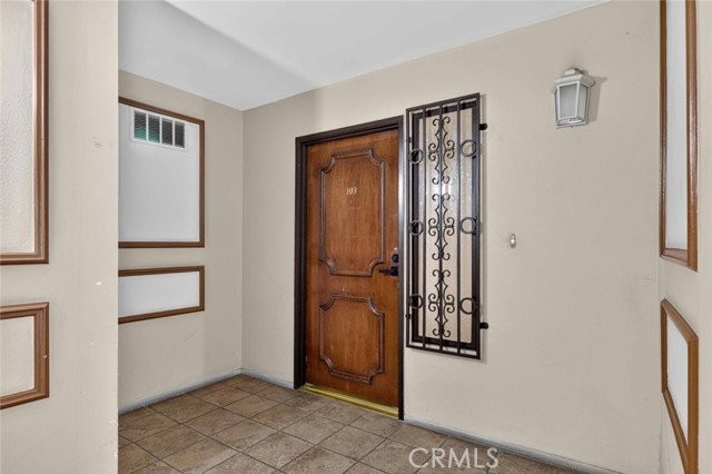 1325 Valley View Rd #103 - Photo 2 of 8