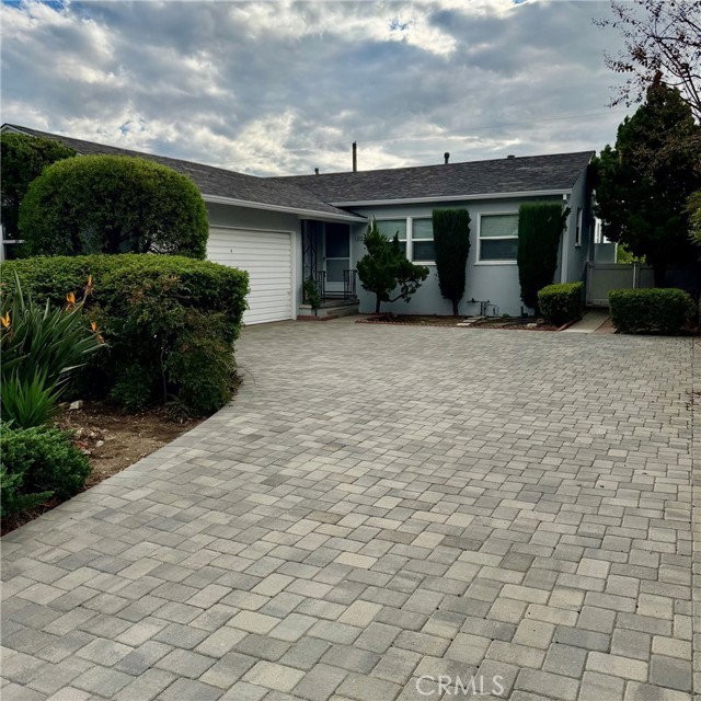 2701 Jolley Dr - Photo 2 of 8