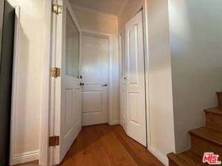 831 N Mariposa St - Photo 7 of 8