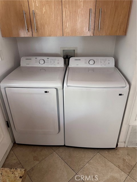 2505 Ocean Ave - Photo 5 of 8