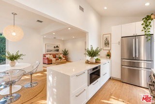 4126 Redwood Ave - Photo 4 of 8