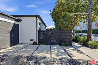 4126 Redwood Ave - Photo 6 of 8