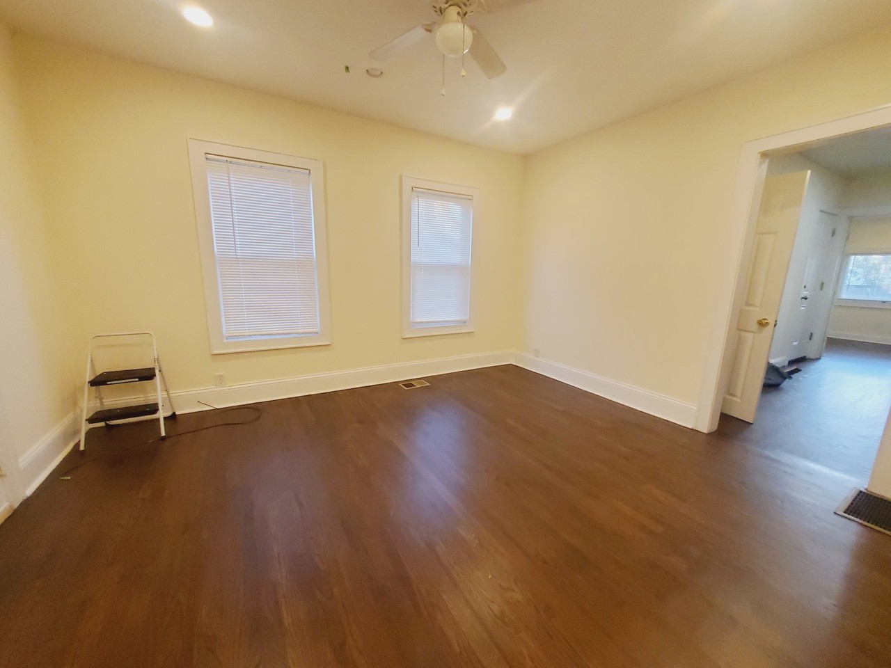 20 Cove Ave #1 - Photo 2 of 7