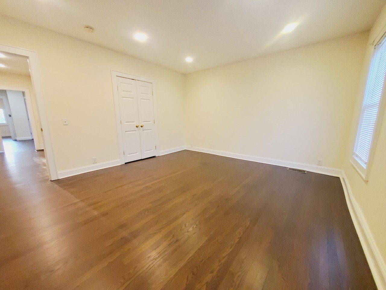 20 Cove Ave #1 - Photo 6 of 7