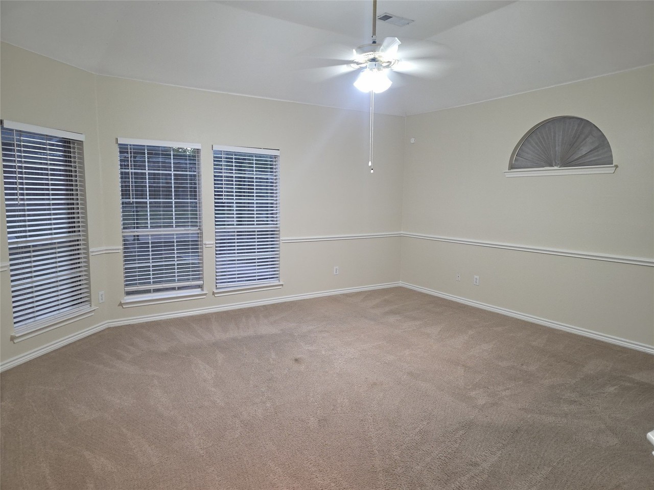 10 Pinedale Ct - Photo 7 of 7