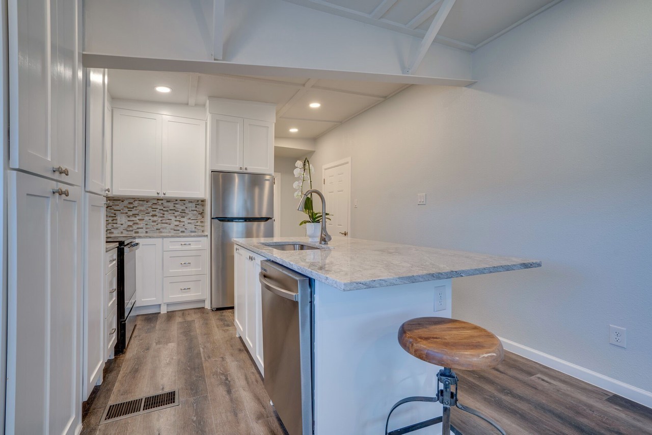 11471 Airway Blvd #A - Photo 4 of 16
