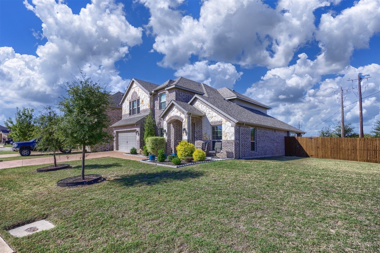 4113 Magnolia Ridge Dr - Photo 2 of 36