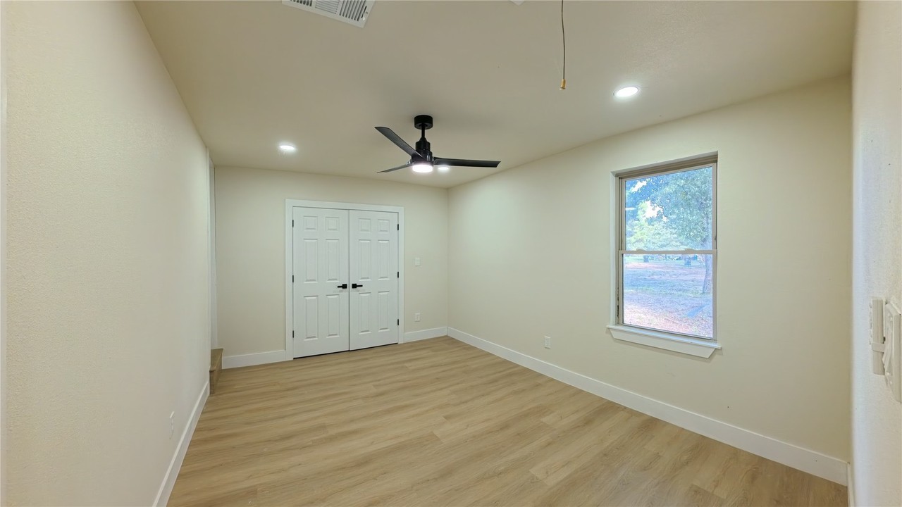 913 Sundance Dr - Photo 5 of 13