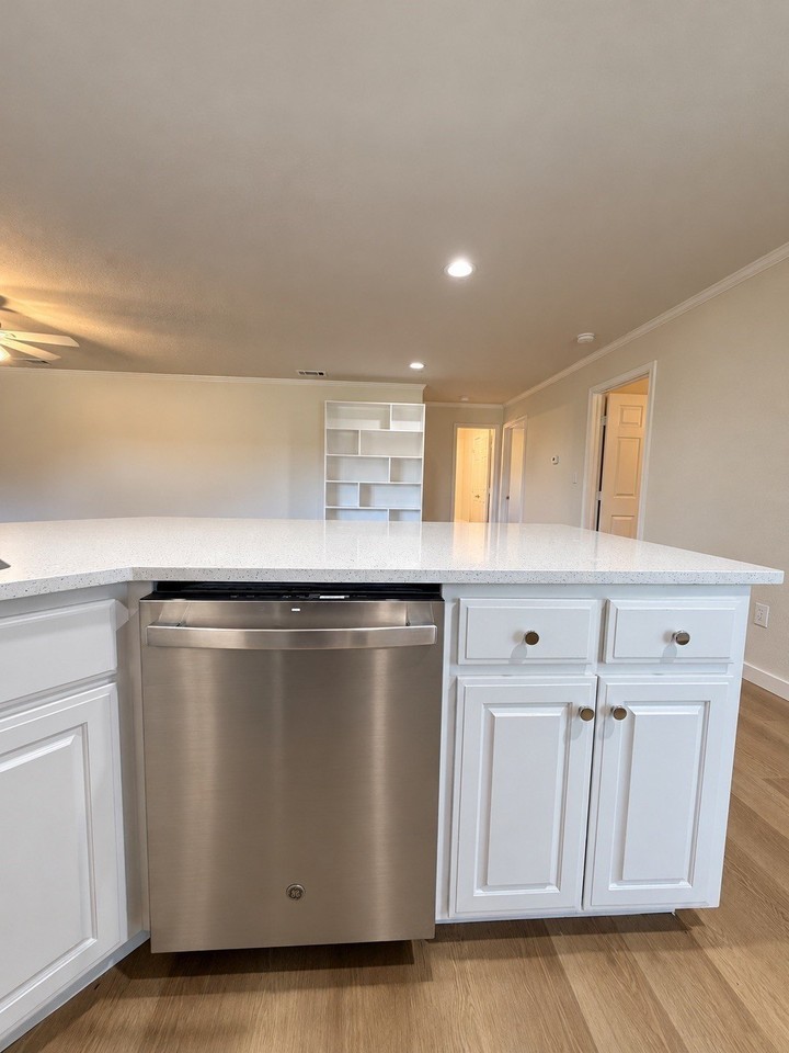 1824 S 12th St #D - Photo 5 of 18