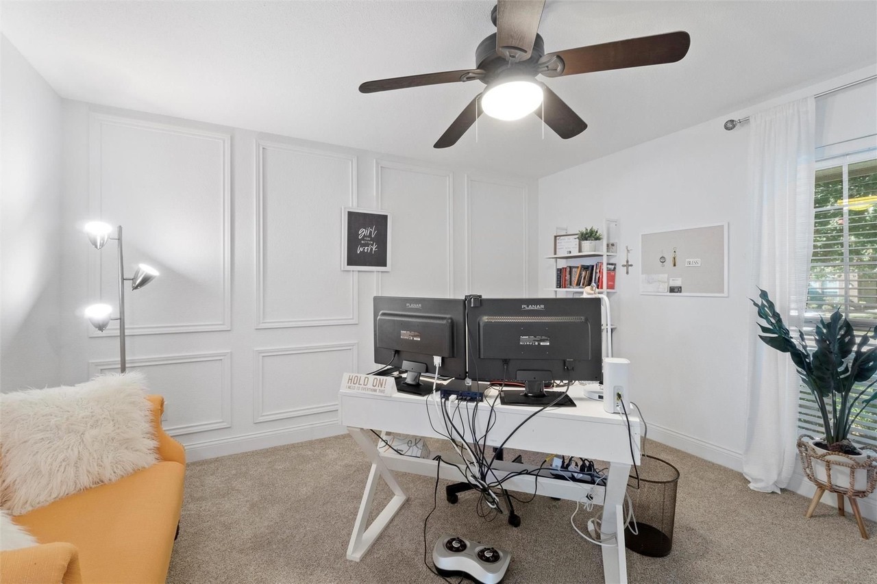 381 Bayberry Dr - Photo 6 of 15