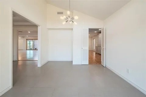 10667 Pagewood Dr - Photo 4 of 26