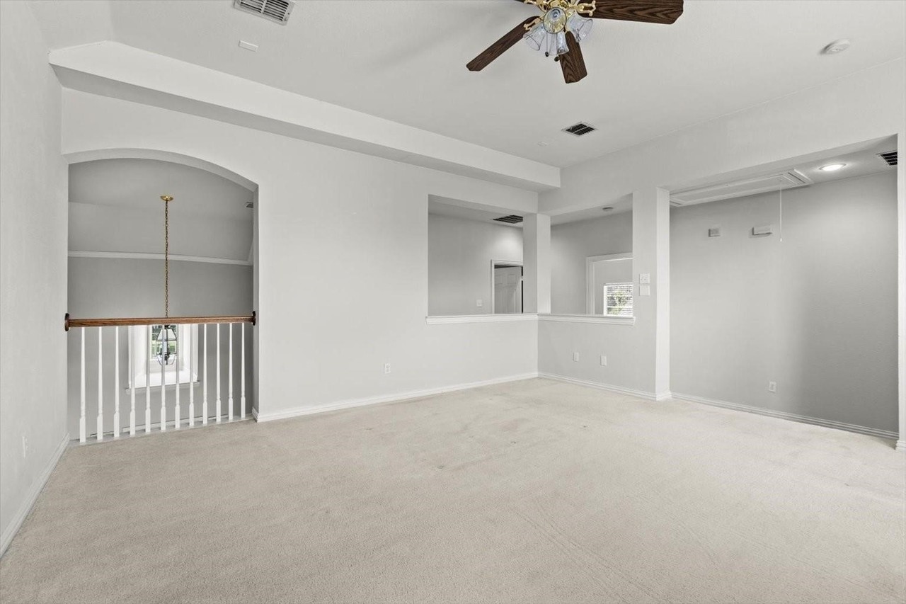 4120 Silverthorne St - Photo 4 of 30