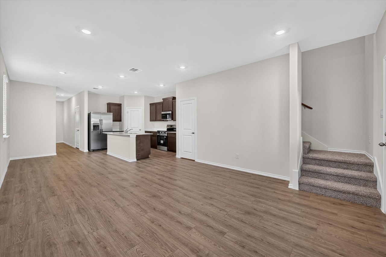 6208 Silver Maple Way - Photo 2 of 29