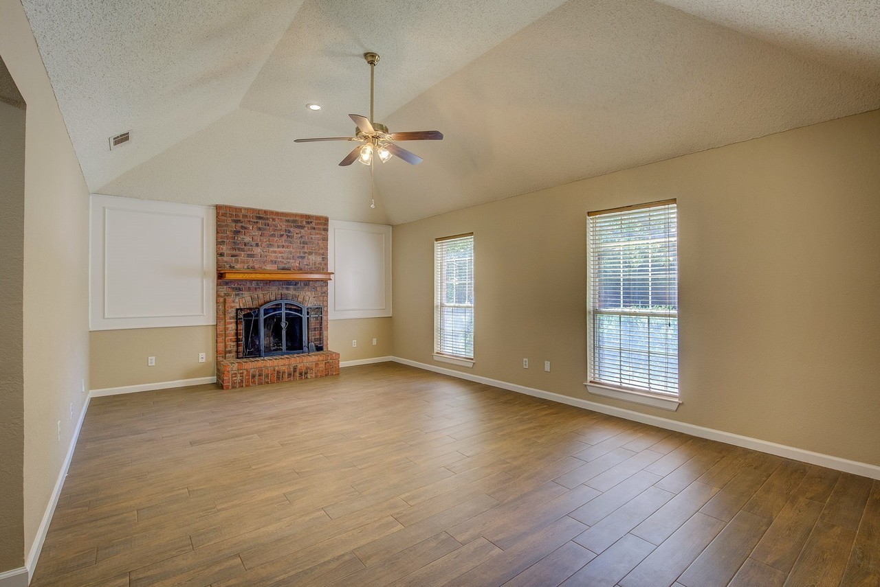 4309 Oldfield Dr - Photo 6 of 36