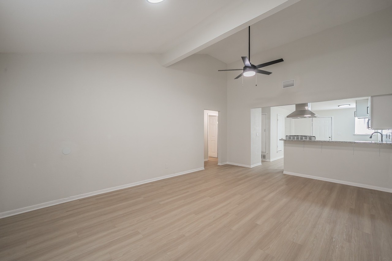 1391 Arvel Cir - Photo 5 of 26