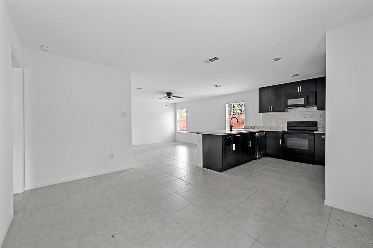 166 Coahoma St - Photo 6 of 18