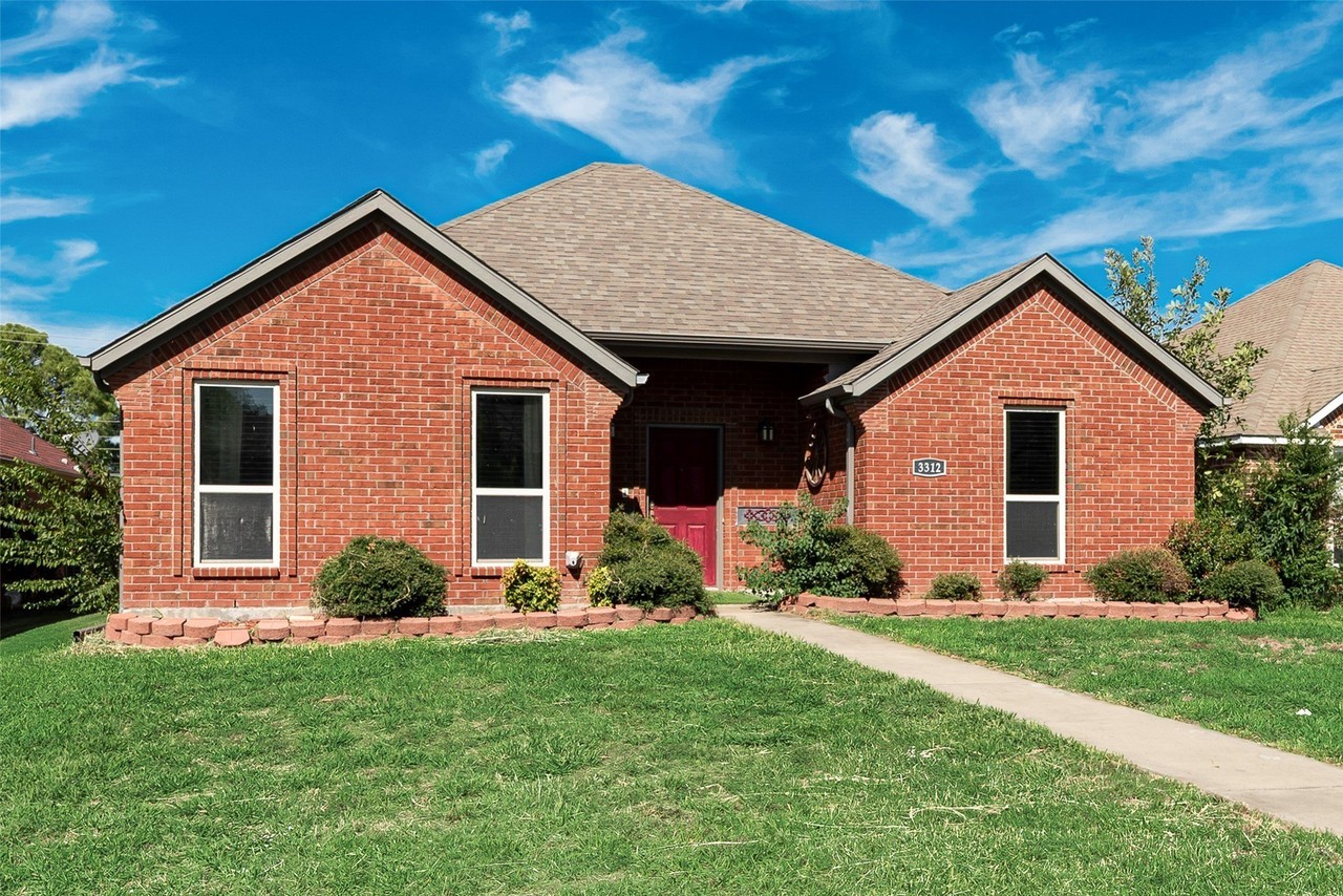 3312 Kari Ln - Photo 2 of 20