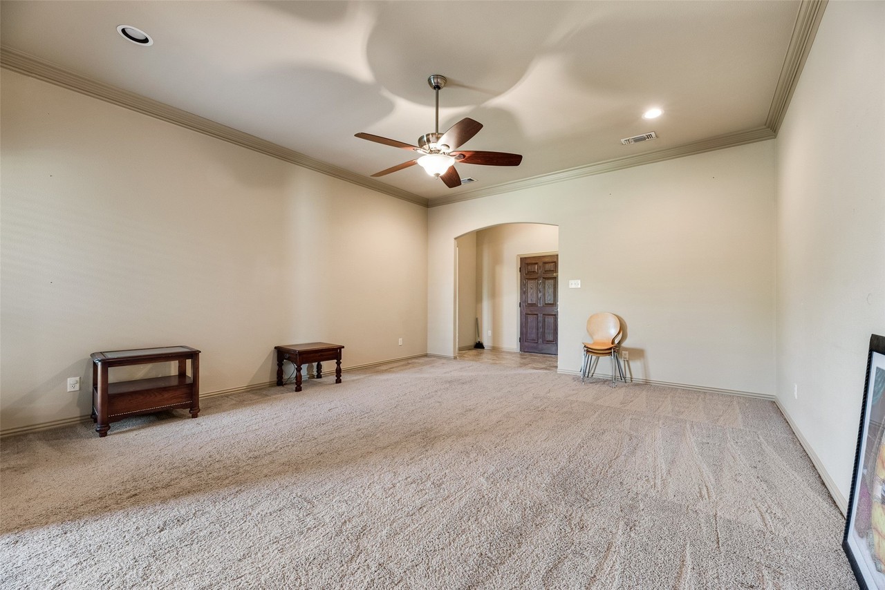 3312 Kari Ln - Photo 5 of 20