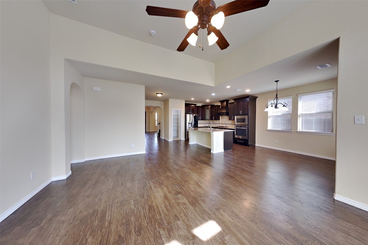 8320 Snow Egret Way - Photo 6 of 35