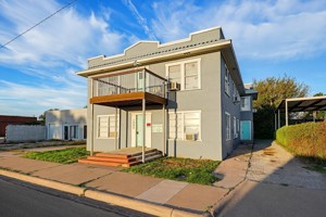featured image of 1002 Butternut St #3