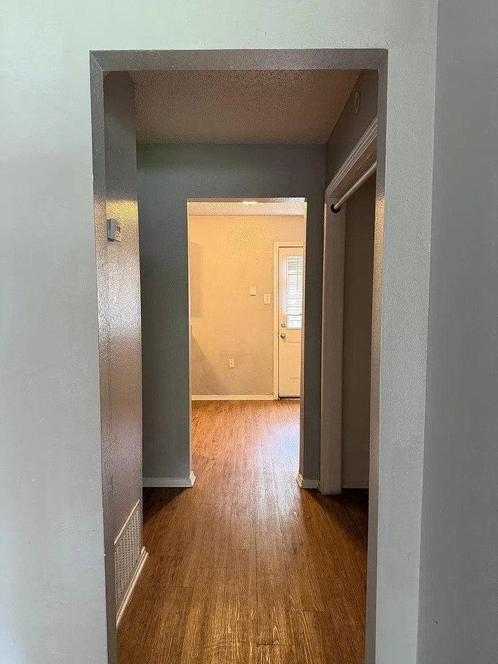 5907 Shadydell Dr - Photo 4 of 10