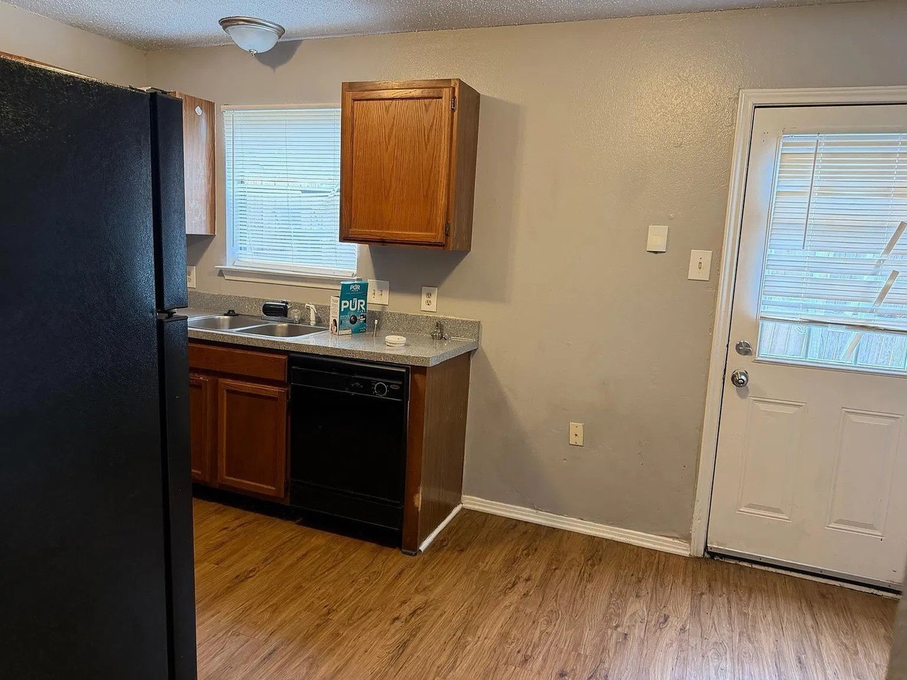 5907 Shadydell Dr - Photo 6 of 10