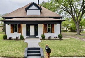featured image of 1405 Locust St