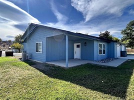 featured image of 814 Cocoa Ct #B