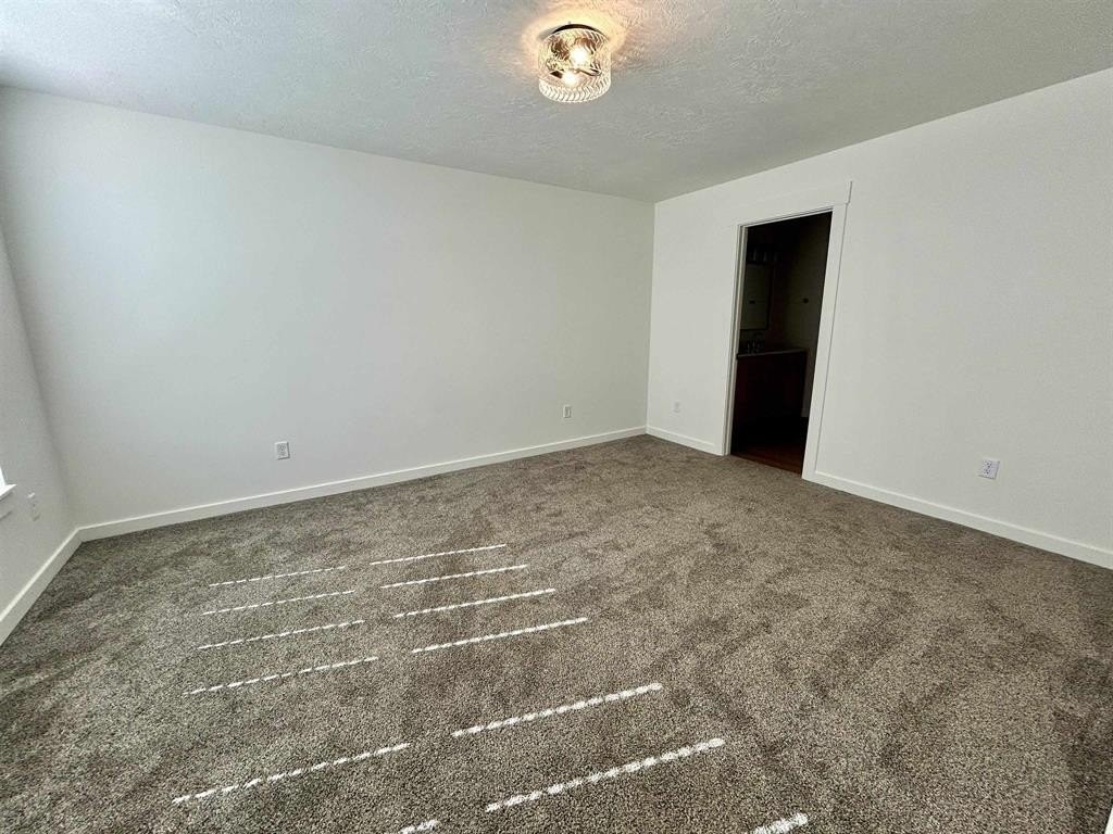 814 Cocoa Ct #B - Photo 6 of 9