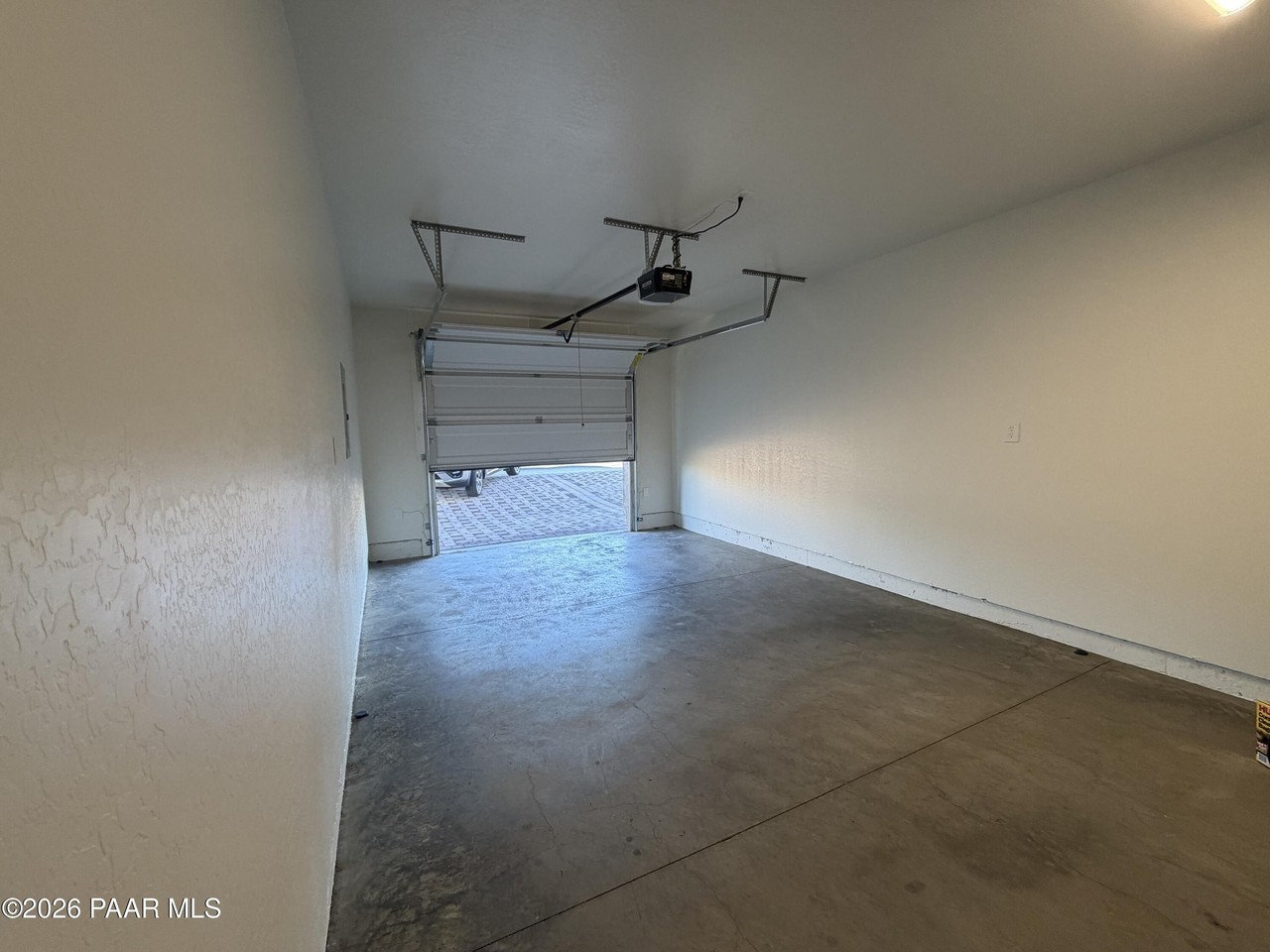 3965 N Robert Rd #1 - Photo 4 of 23