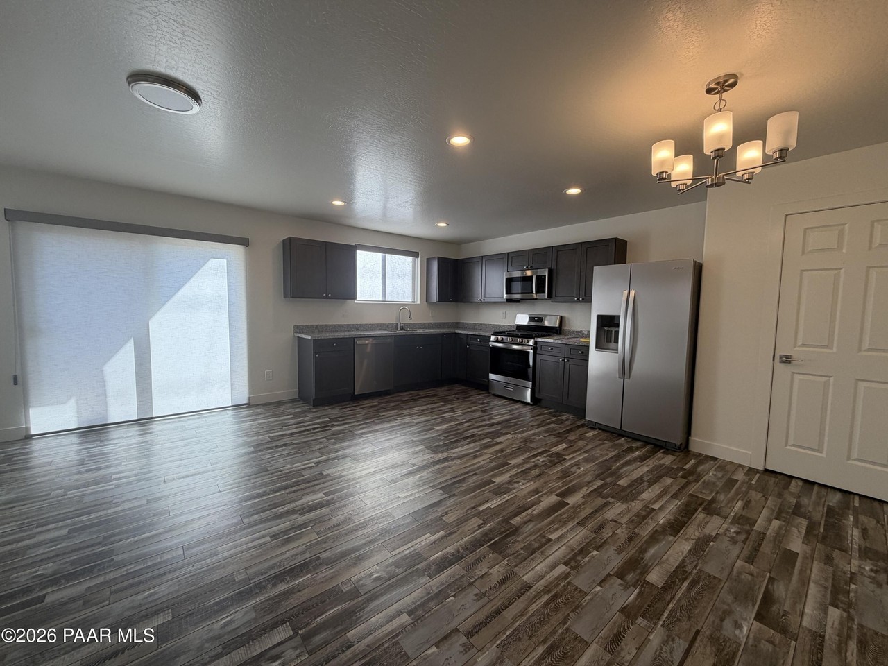 3965 N Robert Rd #2 - Photo 3 of 24