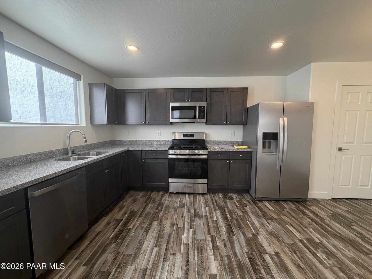 3965 N Robert Rd #2 - Photo 4 of 24