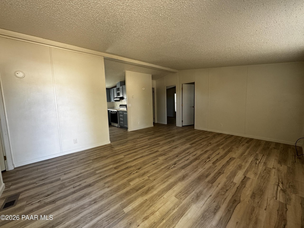 385 W Granada Dr - Photo 2 of 17