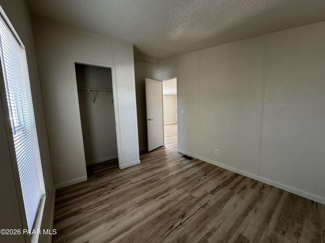 385 W Granada Dr - Photo 6 of 17
