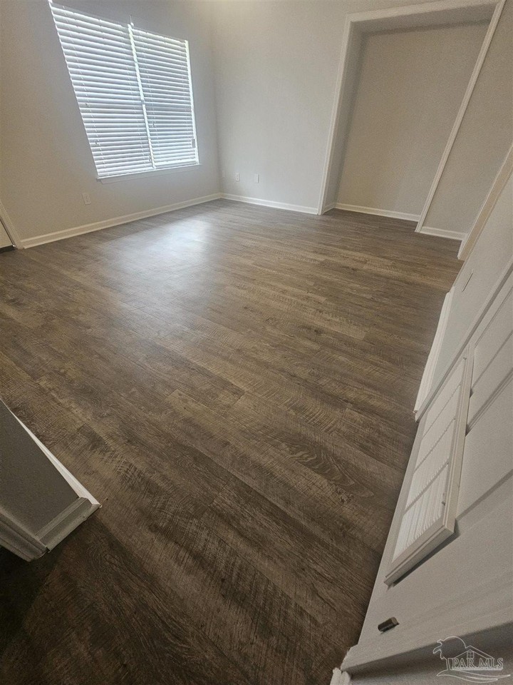 751 Tumbleweed Trl - Photo 3 of 13