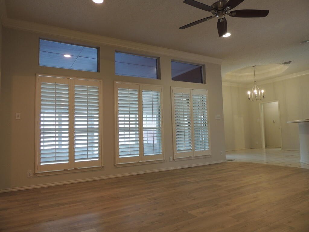 5405 Hillcrest Ct - Photo 5 of 47