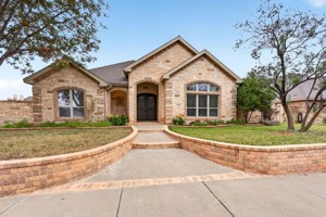 featured image of 4120 Timberglen Cir