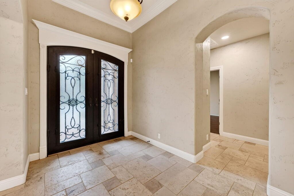 4120 Timberglen Cir - Photo 5 of 50
