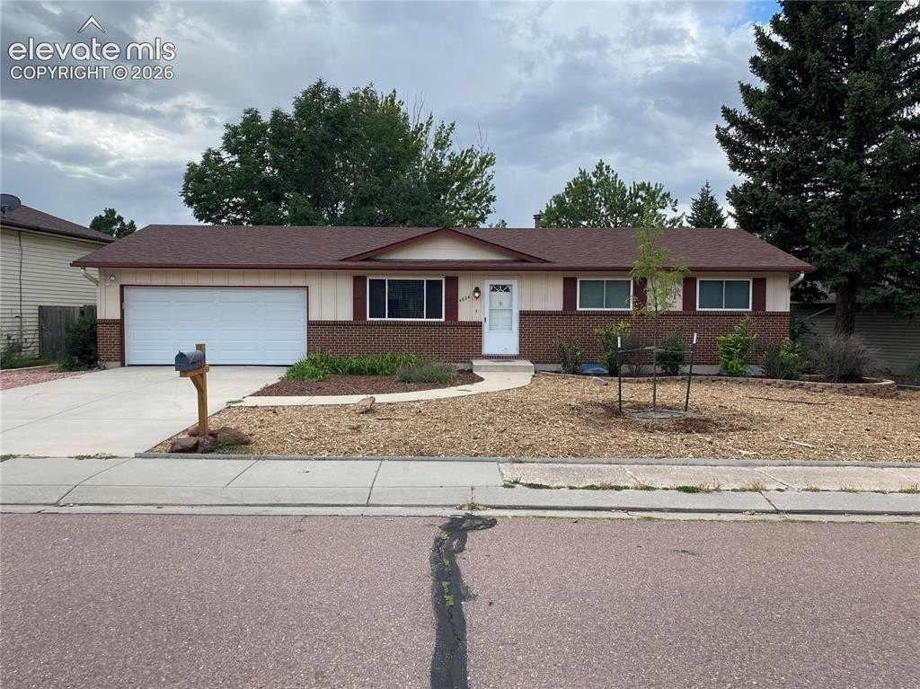 4624 Ranch Cir - Photo 2 of 24