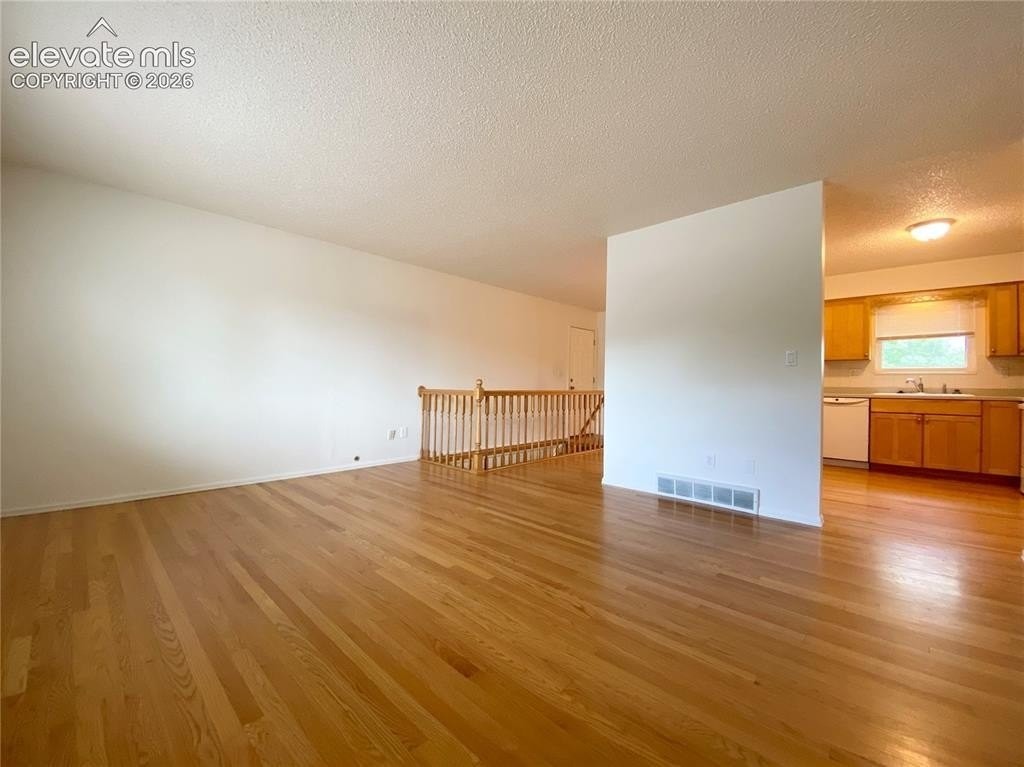 4624 Ranch Cir - Photo 4 of 24
