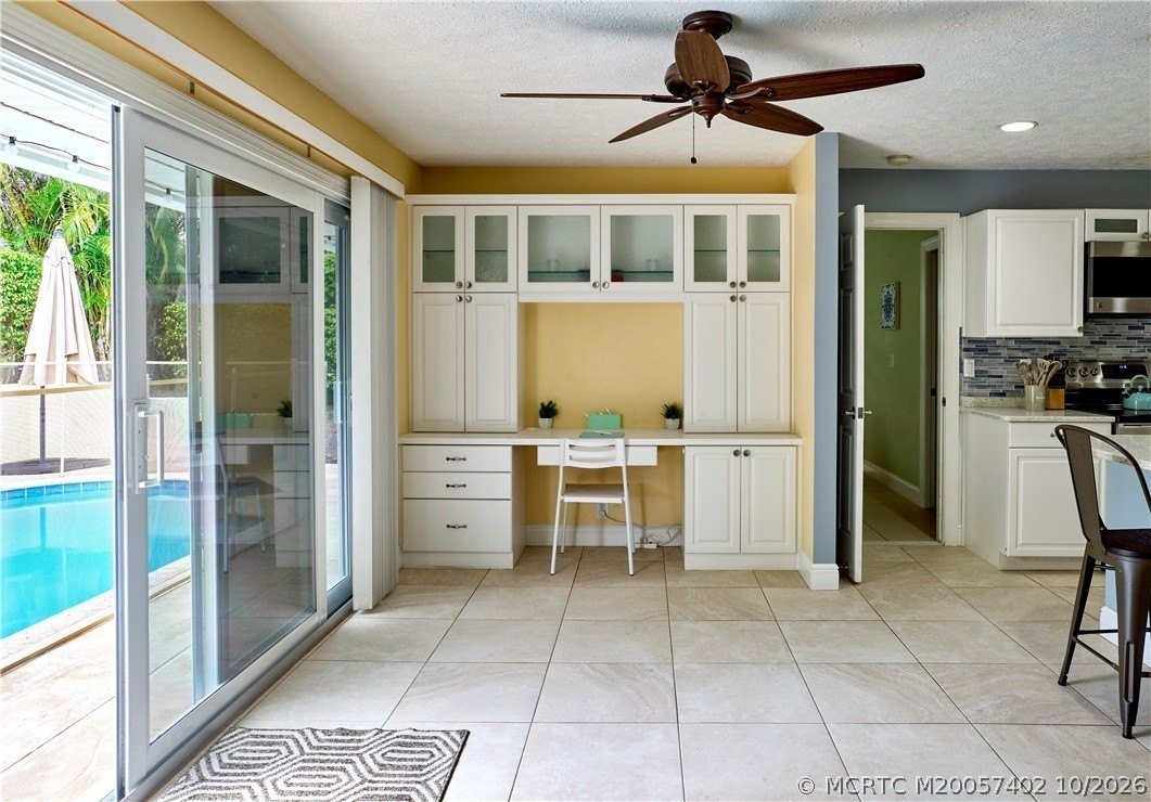 2485 Ne 16th Ct - Photo 4 of 27