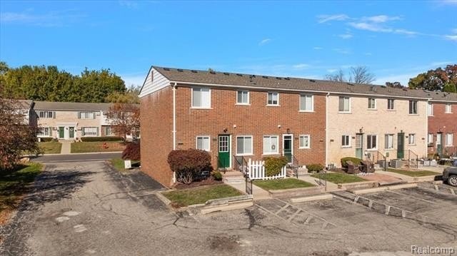434 Miller Ave - Photo 6 of 41