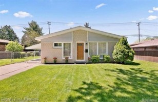 featured image of 9036 Mason St