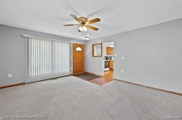 9036 Mason St - Photo 3 of 10