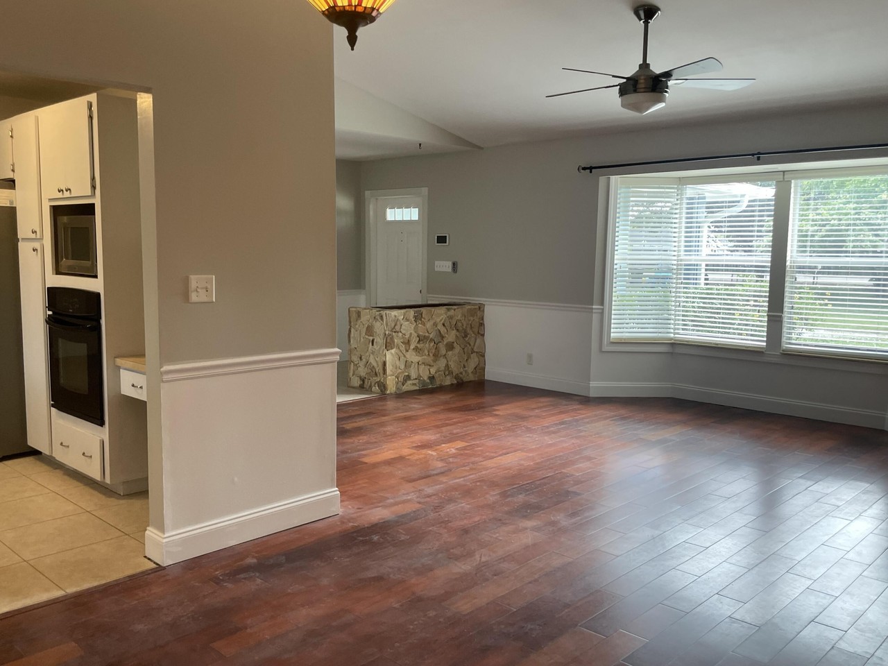 11713 40th St N - Photo 5 of 30