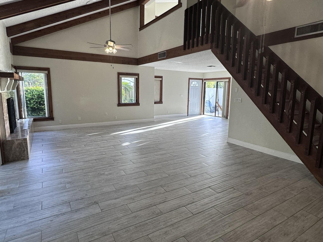 3017 Florida Blvd - Photo 4 of 30