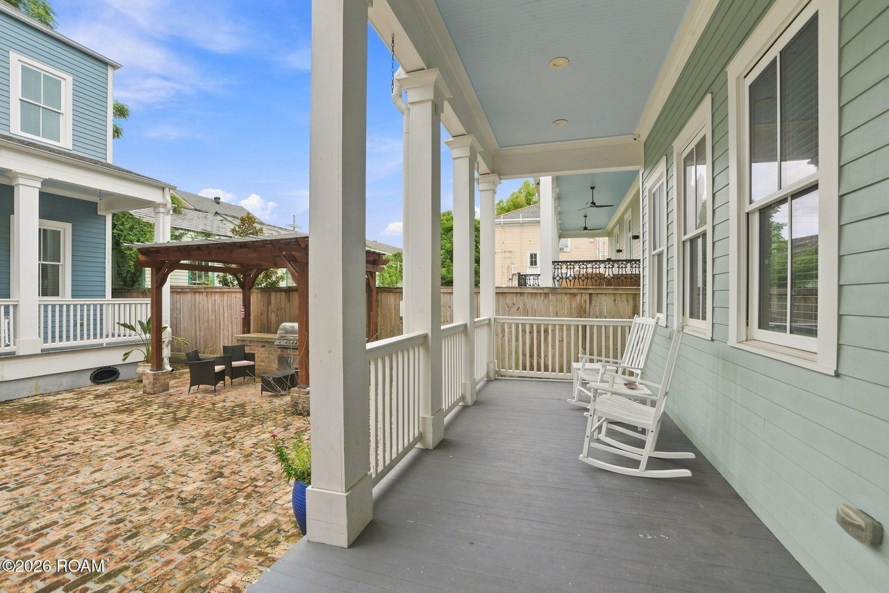1419 Esplanade Ave - Photo 2 of 18