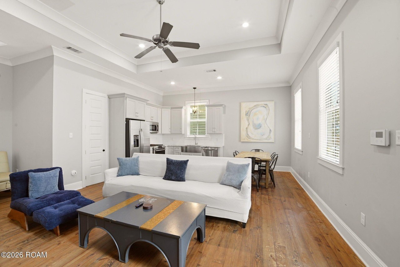 1419 Esplanade Ave - Photo 7 of 18