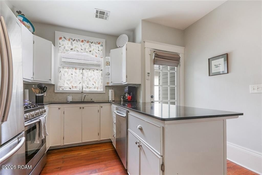 3040 Upperline St - Photo 7 of 10